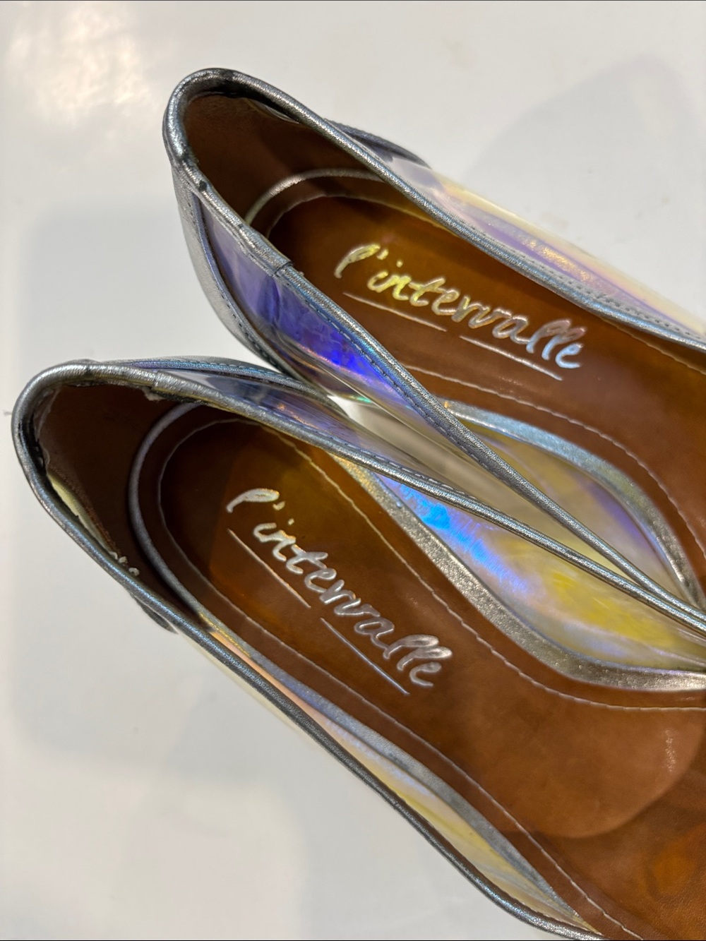 L'INTERVALLE Iridescent Block Heel Pumps Silver Holographic Bow Size 7 Chic - Picture 6 of 14